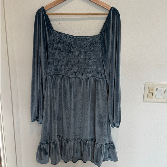 LC Lauren Conrad Textured Blue dress size medium - Picture 4 of 4